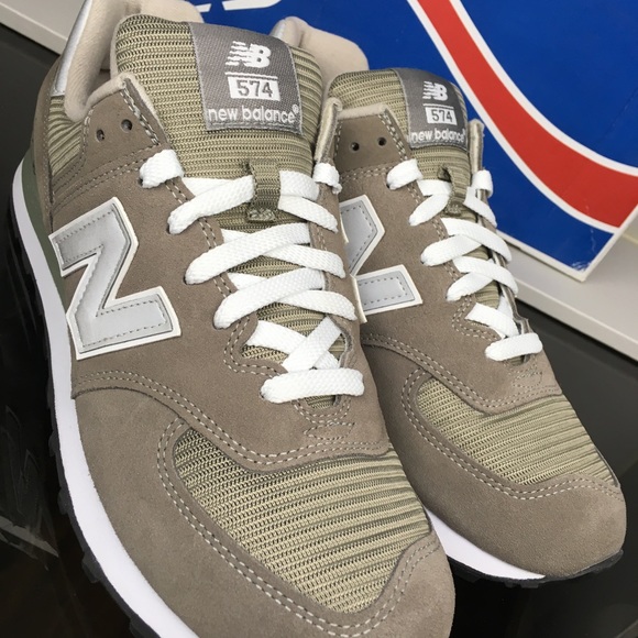 New Balance Grey Suede Mesh 574 Core - Picture 2 of 5